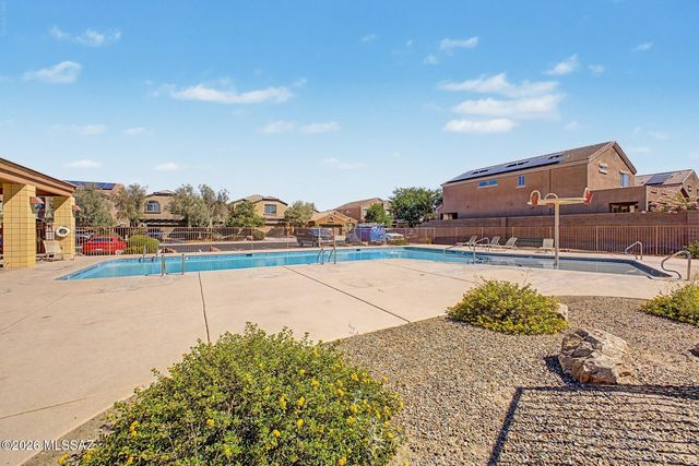 8581 N Continental Links Drive, Tucson, AZ 85743