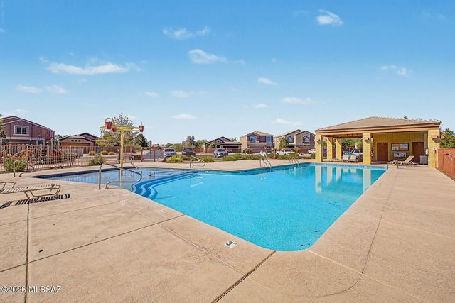 8581 N Continental Links Drive, Tucson, AZ 85743