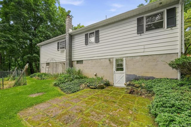 9 Michelle Drive, Newburgh, NY 12550