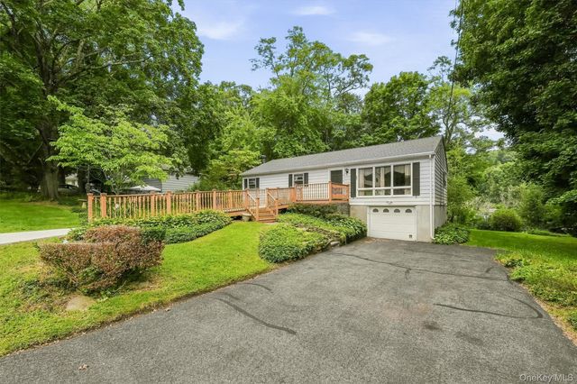 9 Michelle Drive, Newburgh, NY 12550