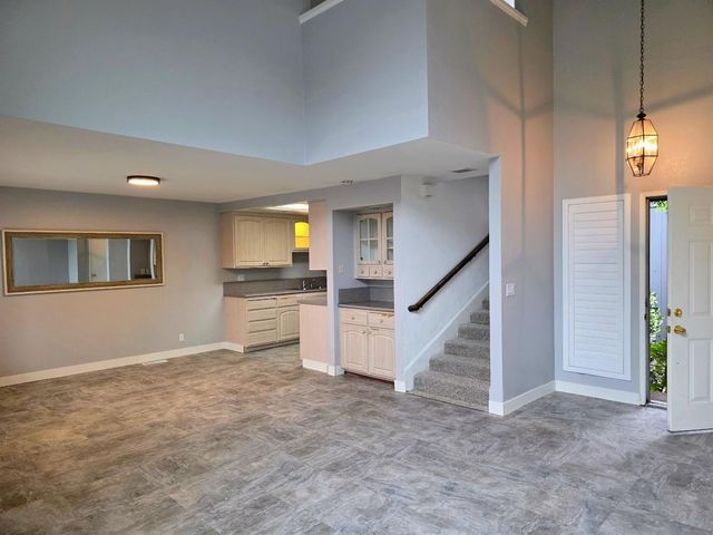 7464 Tulare Hill Lane, San Jose, CA 95139
