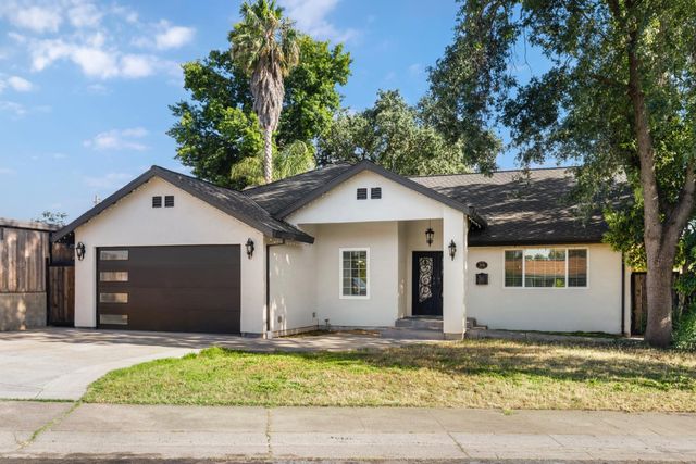 5049 Holyoke Way, Sacramento, CA 95841
