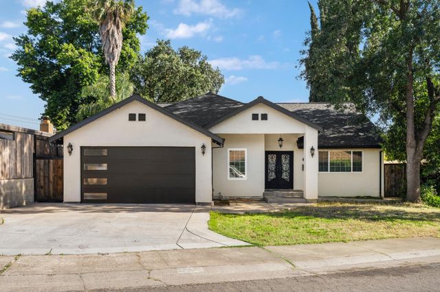 5049 Holyoke Way, Sacramento, CA 95841