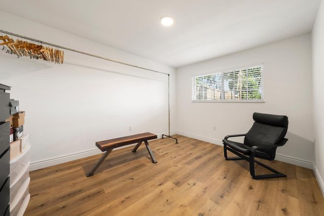 5049 Holyoke Way, Sacramento, CA 95841