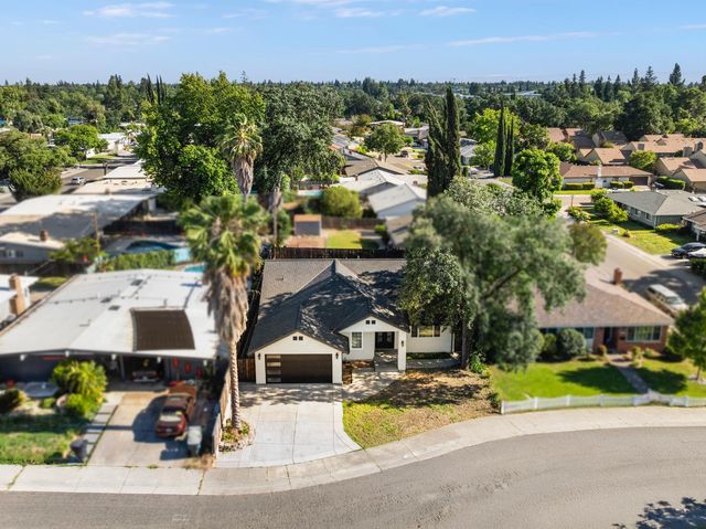 5049 Holyoke Way, Sacramento, CA 95841