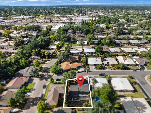 5049 Holyoke Way, Sacramento, CA 95841