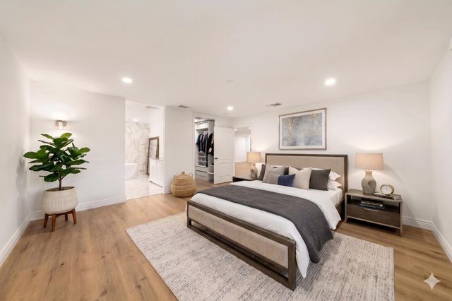 5049 Holyoke Way, Sacramento, CA 95841