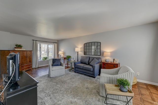 1525 Fran-lin Pkwy, Munster, IN 46321