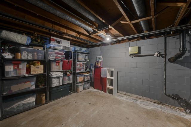 1525 Fran-lin Pkwy, Munster, IN 46321