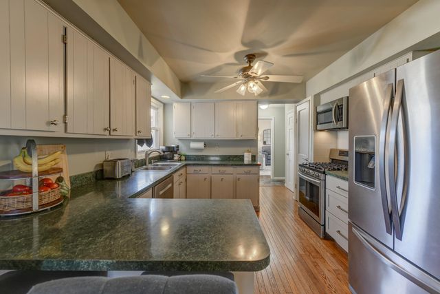 1525 Fran-lin Pkwy, Munster, IN 46321