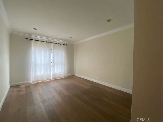 1740 Malcolm 201, Los Angeles, CA 90024
