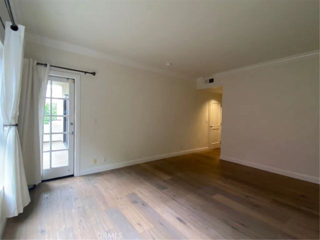 1740 Malcolm 201, Los Angeles, CA 90024