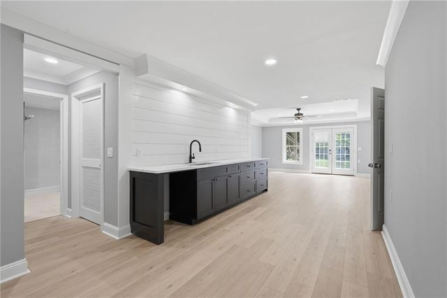 160 Treadstone Overlook, Suwanee, GA 30024