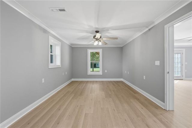 160 Treadstone Overlook, Suwanee, GA 30024