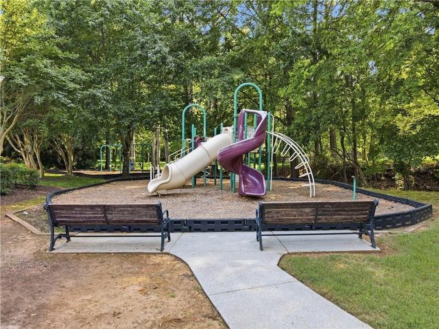160 Treadstone Overlook, Suwanee, GA 30024
