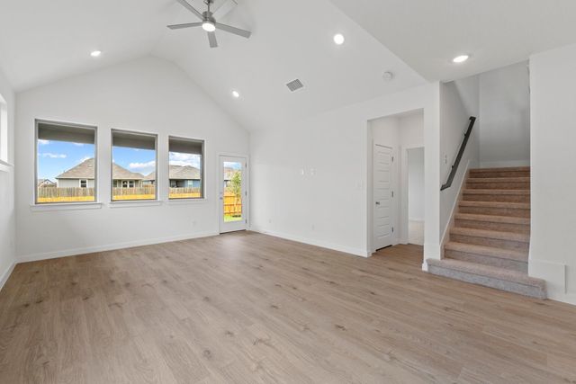 202 Melrose ST, Hutto, TX 78634