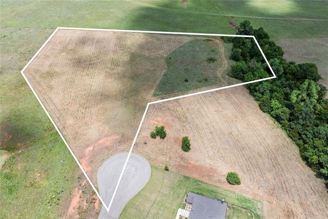 4 SW 113th Circle 4, Mustang, OK 73064