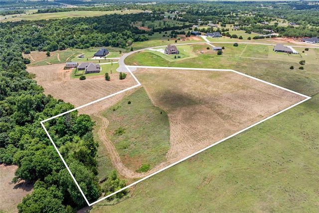 4 SW 113th Circle 4, Mustang, OK 73064
