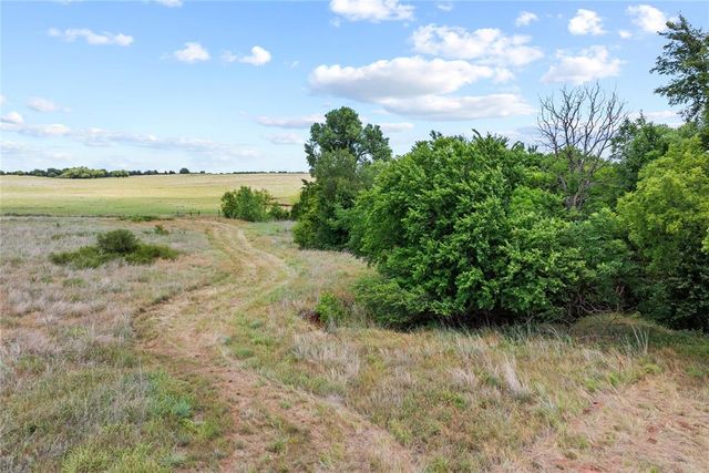 4 SW 113th Circle 4, Mustang, OK 73064