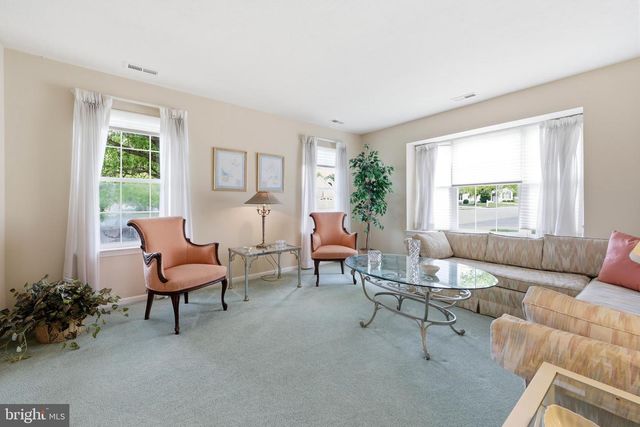 29 AUTUMN LN, Sewell, NJ 08080