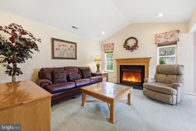 29 AUTUMN LN, Sewell, NJ 08080