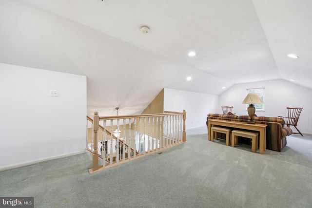 29 AUTUMN LN, Sewell, NJ 08080