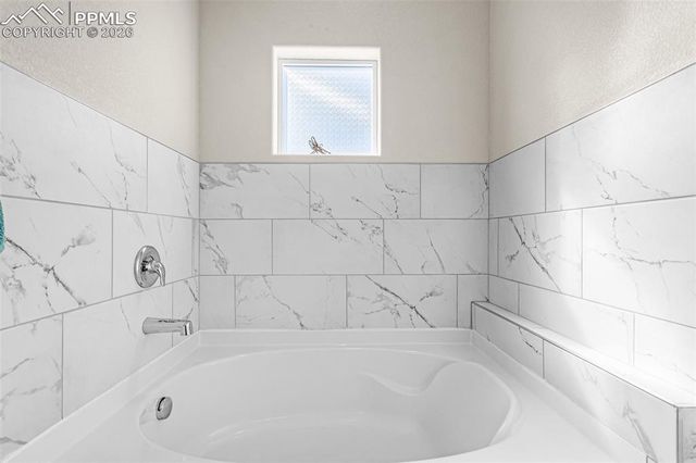 560 E Grace Avenue, Woodland Park, CO 80863