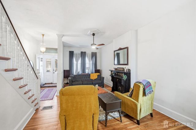 346 E Union Street, Burlington City, NJ 08016