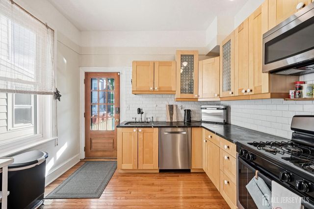 346 E Union Street, Burlington City, NJ 08016