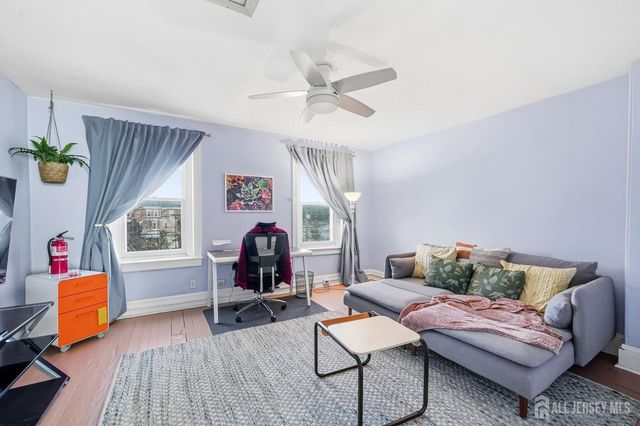 346 E Union Street, Burlington City, NJ 08016