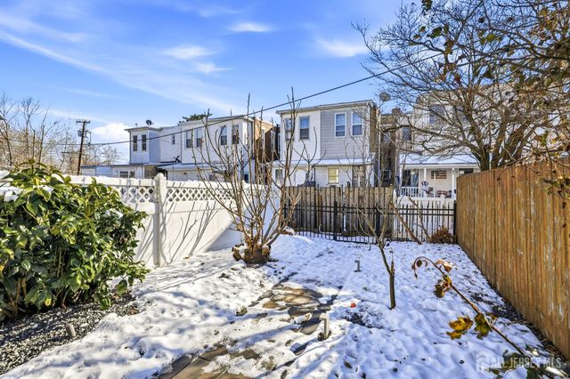 346 E Union Street, Burlington City, NJ 08016