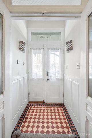 346 E Union Street, Burlington City, NJ 08016