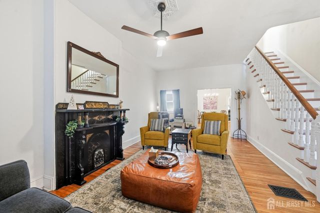 346 E Union Street, Burlington City, NJ 08016