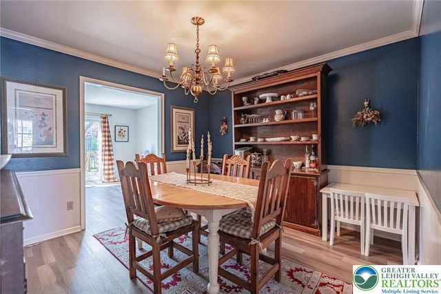 4617 North Hedgerow Drive, Lower Macungie Twp, PA 18103