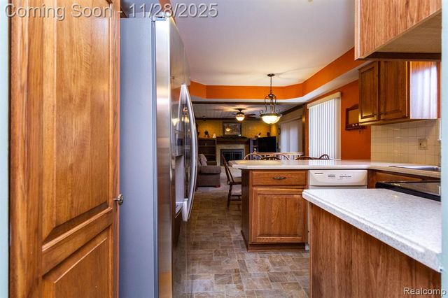 33866 Curcio Drive, Sterling Heights, MI 48310