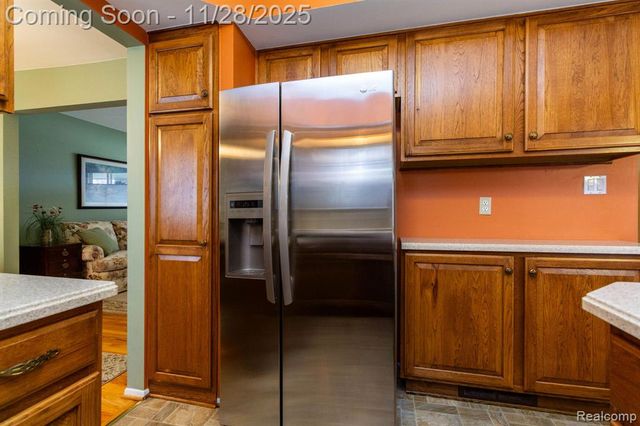 33866 Curcio Drive, Sterling Heights, MI 48310