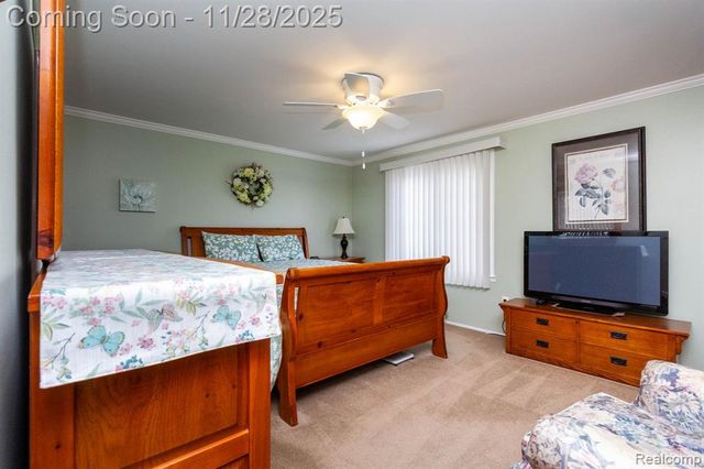 33866 Curcio Drive, Sterling Heights, MI 48310