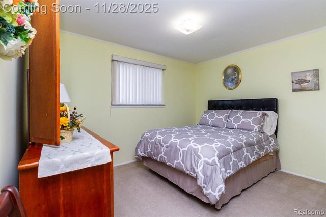 33866 Curcio Drive, Sterling Heights, MI 48310