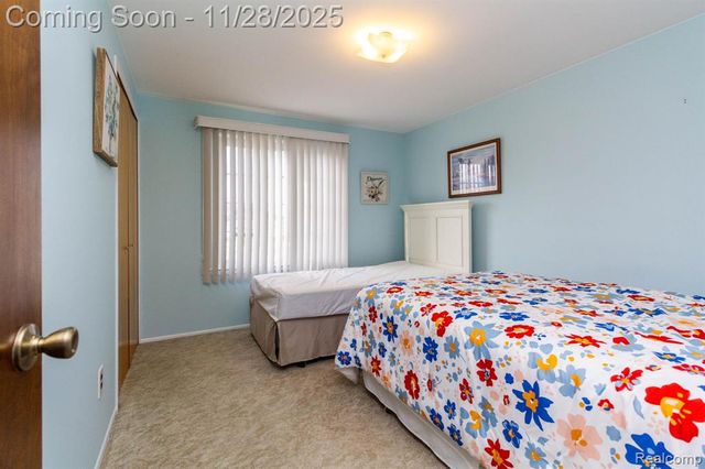 33866 Curcio Drive, Sterling Heights, MI 48310