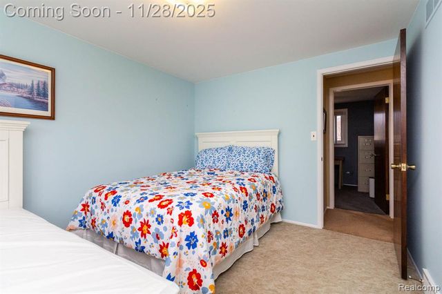 33866 Curcio Drive, Sterling Heights, MI 48310