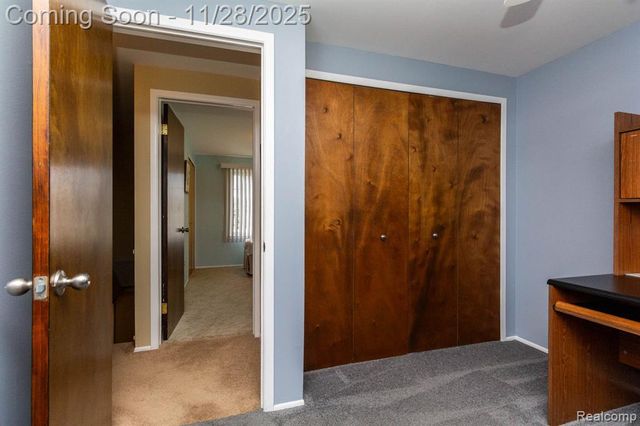 33866 Curcio Drive, Sterling Heights, MI 48310