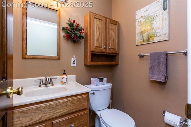 33866 Curcio Drive, Sterling Heights, MI 48310