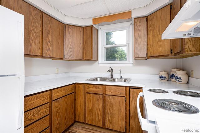 2851 N Dancer Road, Dexter, MI 48130