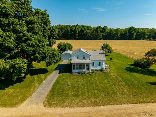 2851 N Dancer Road, Dexter, MI 48130