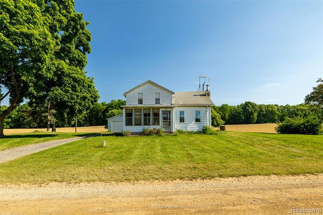 2851 N Dancer Road, Dexter, MI 48130