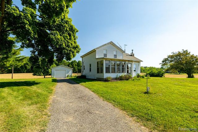 2851 N Dancer Road, Dexter, MI 48130