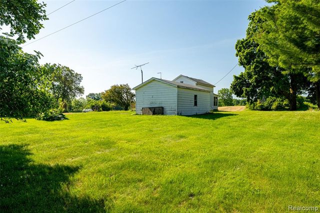 2851 N Dancer Road, Dexter, MI 48130