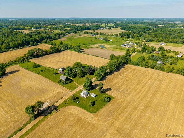 2851 N Dancer Road, Dexter, MI 48130