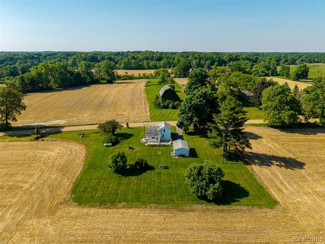 2851 N Dancer Road, Dexter, MI 48130