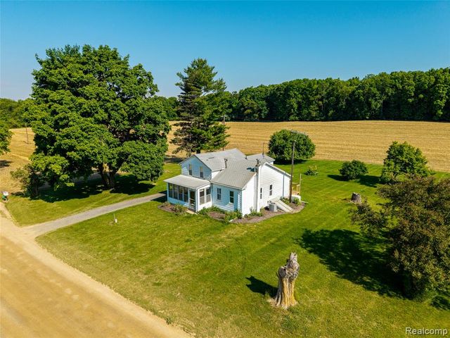 2851 N Dancer Road, Dexter, MI 48130